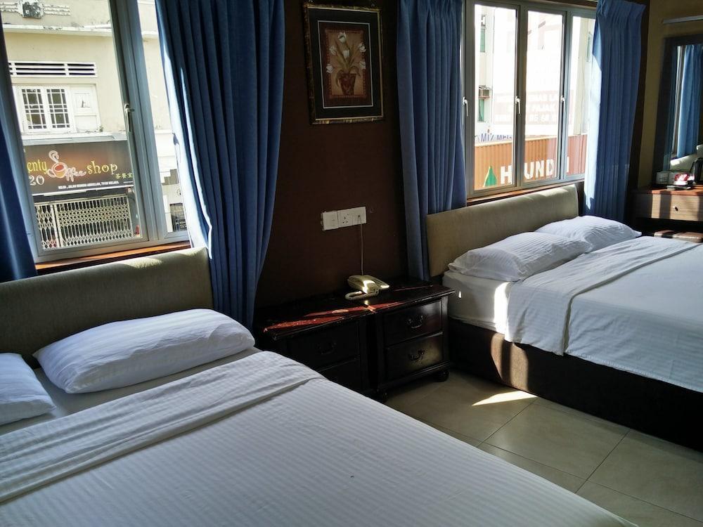 Ck Hotel *