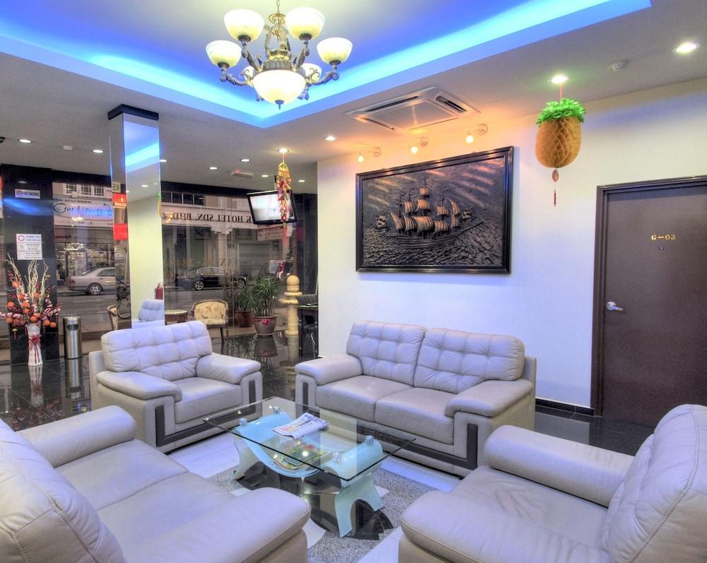 Ck Hotel *